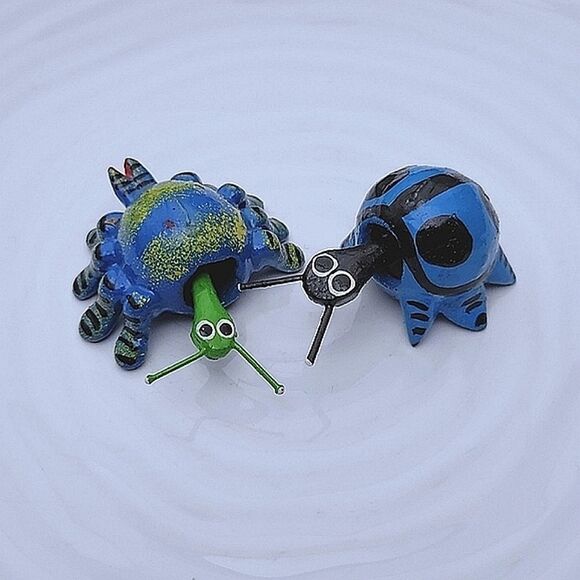 Lot of 2 | Vtg Mini Mexican insect bobble head Alebrijes animals - Picture 2 of 5